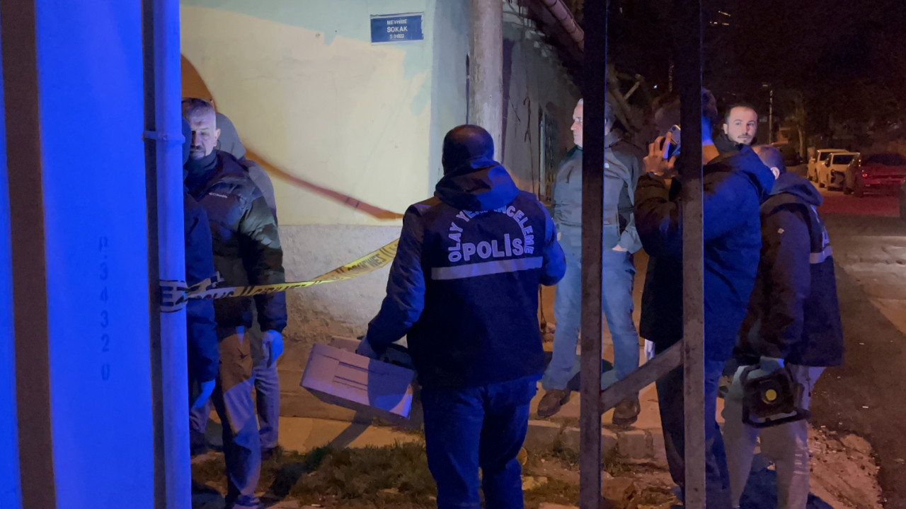 Arkadaşını bıçaklayarak öldürdü