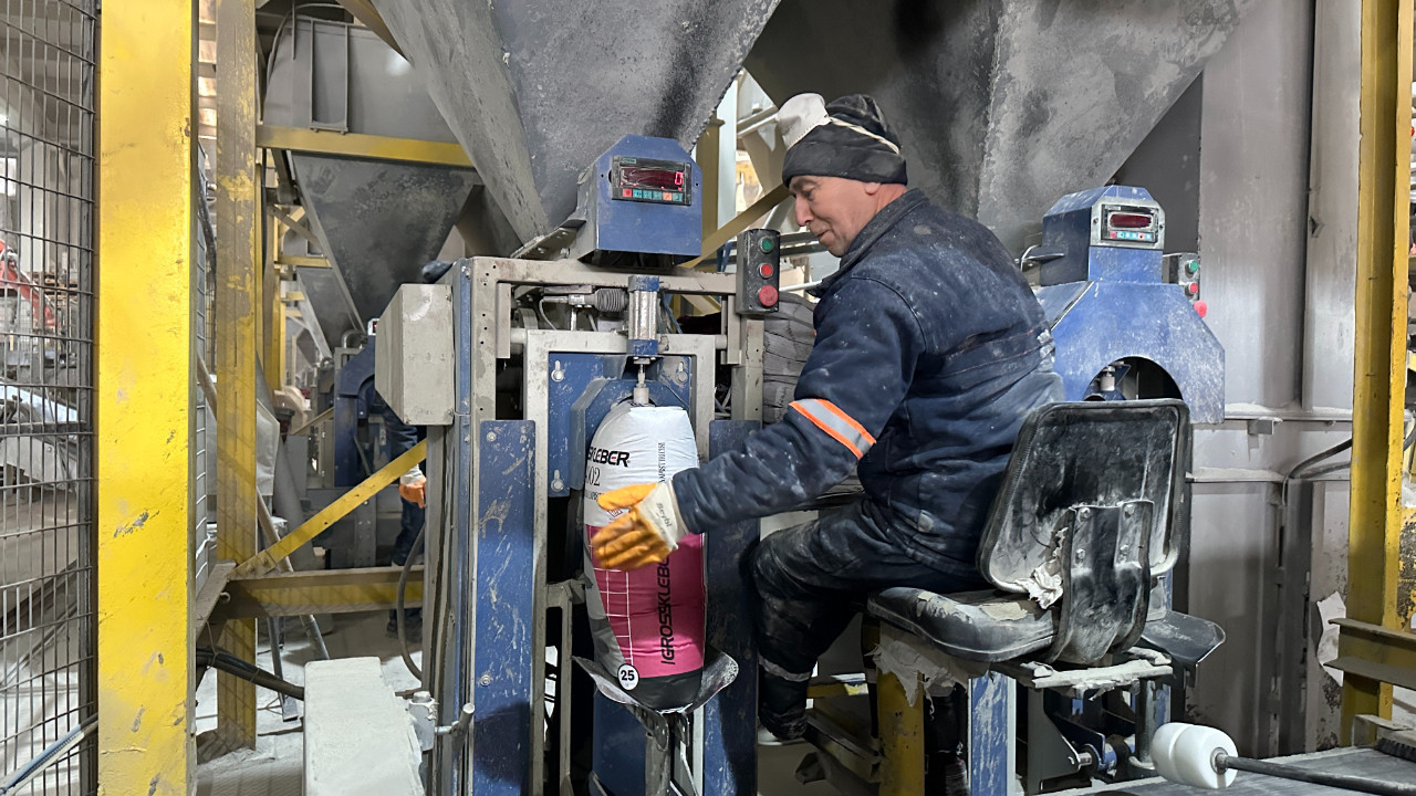 Vali şikayetçi: Vatandaş iş beğenmiyor, sanayici Hindistan'dan işçi getiriyor