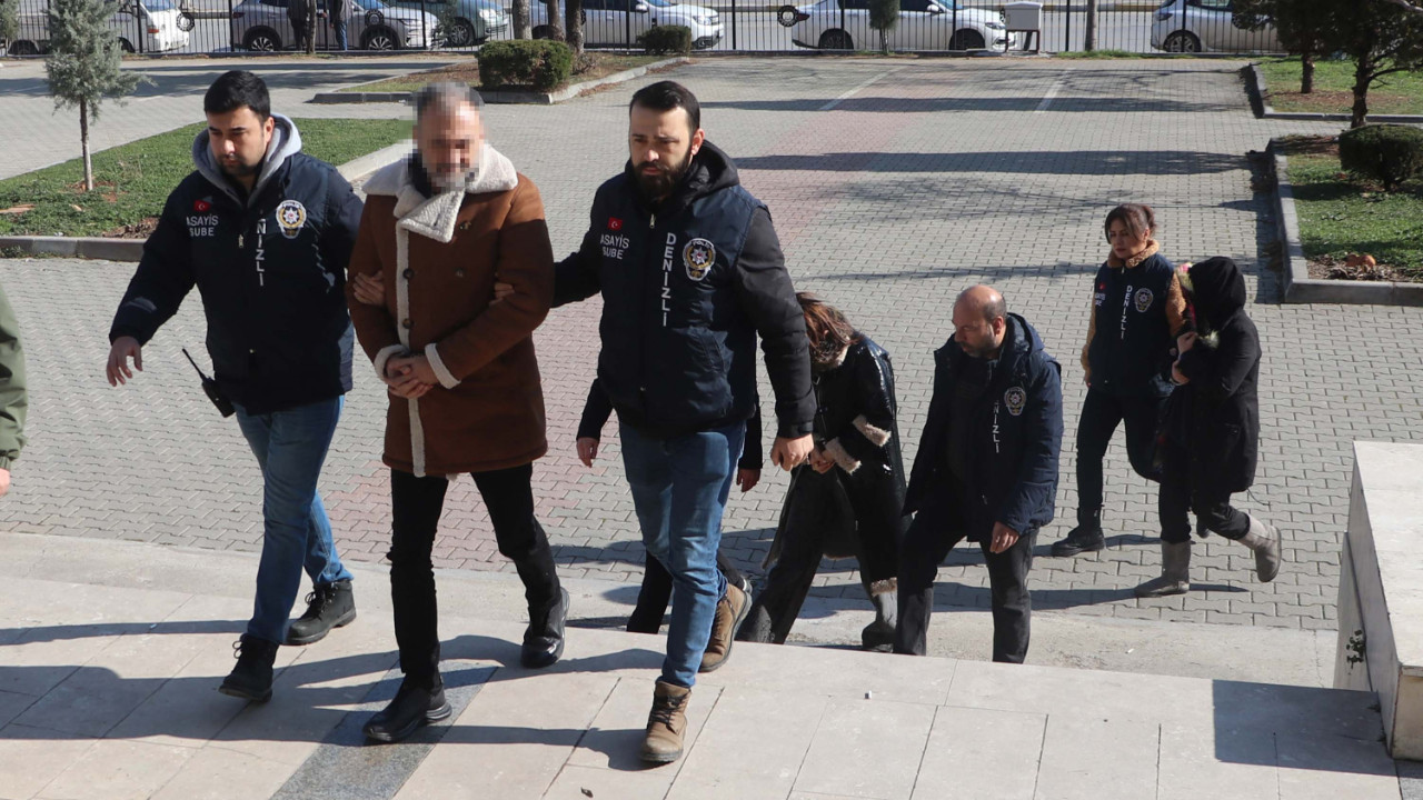 Kürtaj operasyonu: Doktorlar gözaltında