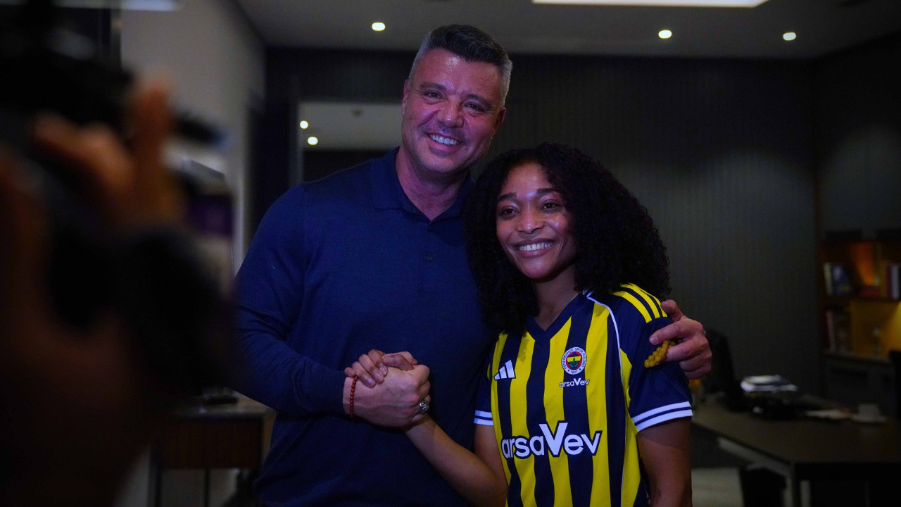 Fenerbahçe transferi açıkladı: Orta sahaya Kongolu isim geldi