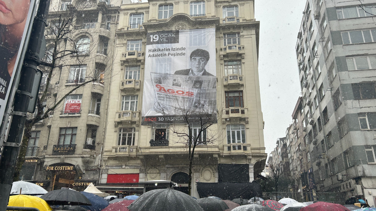 Gazeteci Hrant Dink vurulduğu yerde anıldı