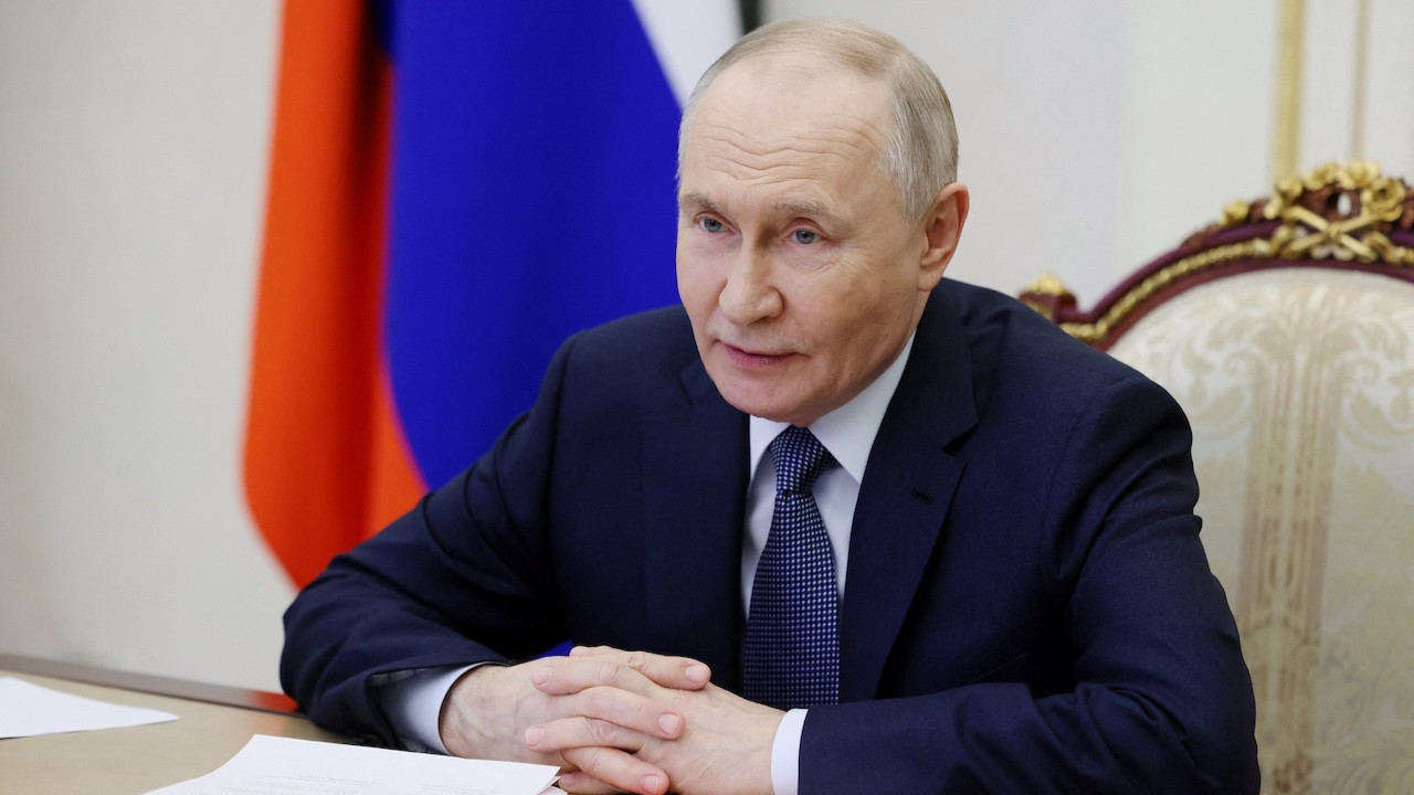 Putin, kurmaylarıyla güvenlik konularını görüştü