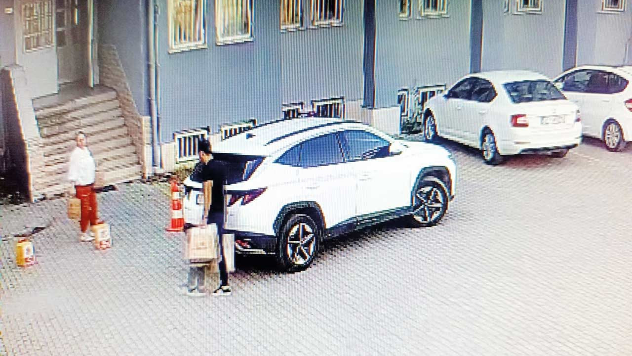 Polis mUdUrUne çakar incelemesi