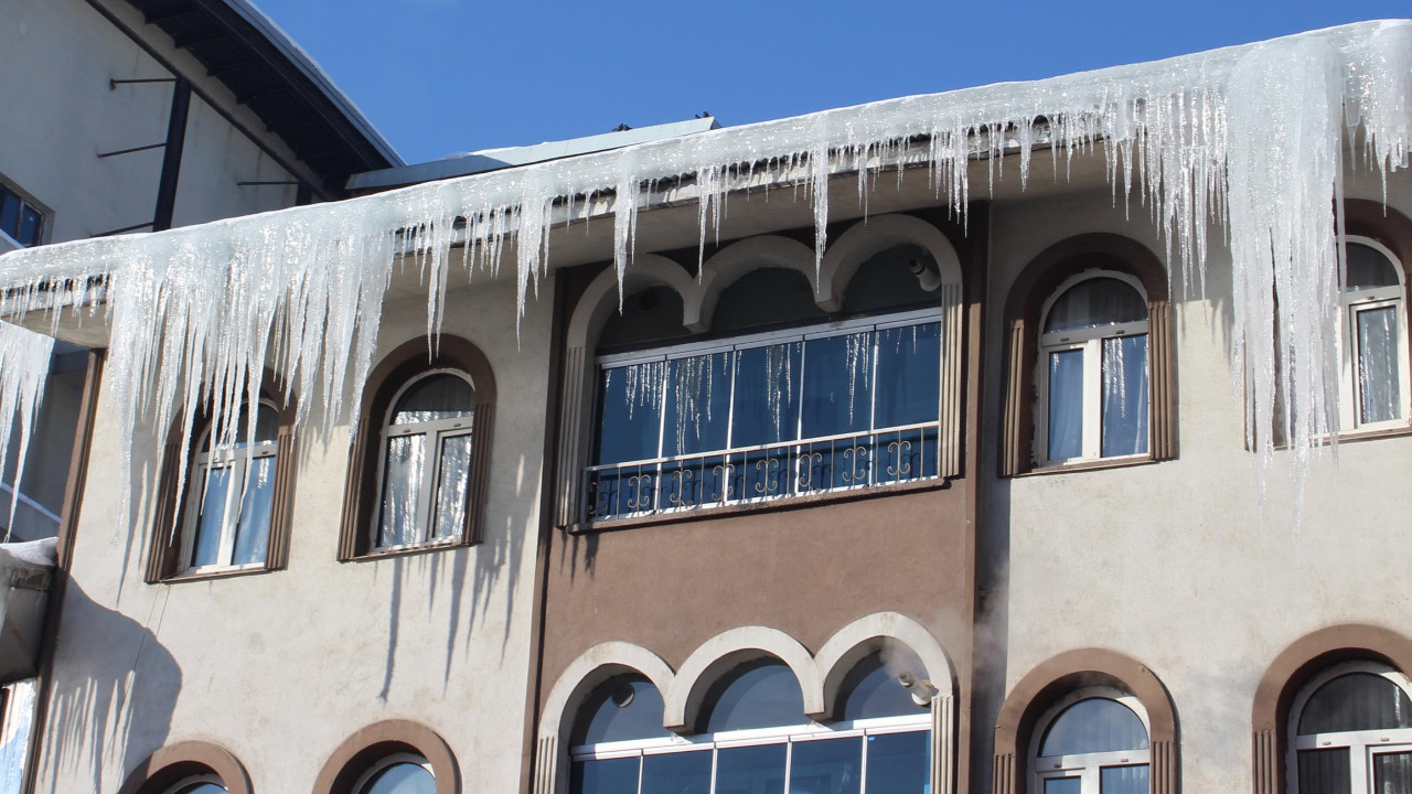 Ağrı’da dondurucu soğuk: Termometreler eksi 23 dereceyi gördü