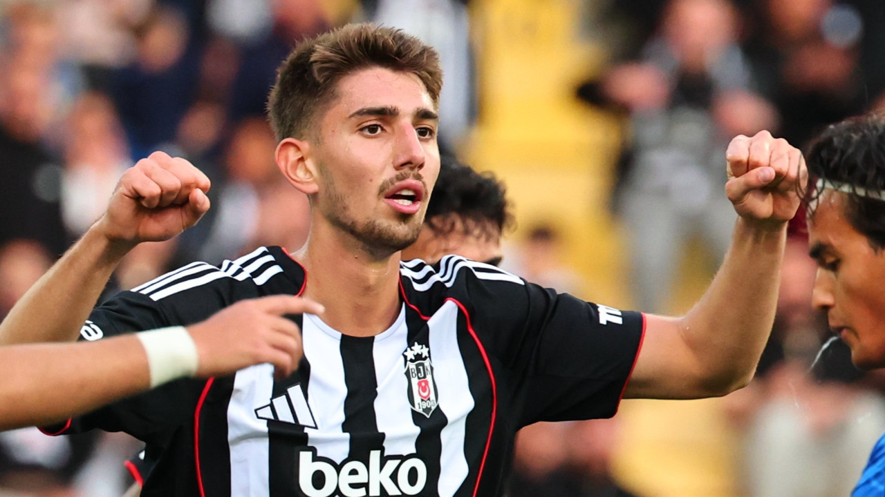 Beşiktaş KAP'a bildirdi: Demir Ege Tıknaz, Braga'da