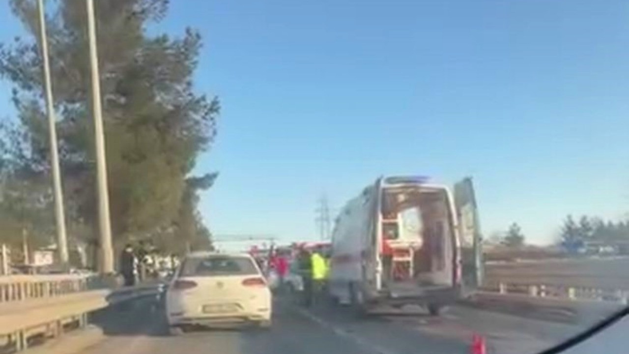 İki otomobil çarpıştı: 1 ölü, 1 yaralı