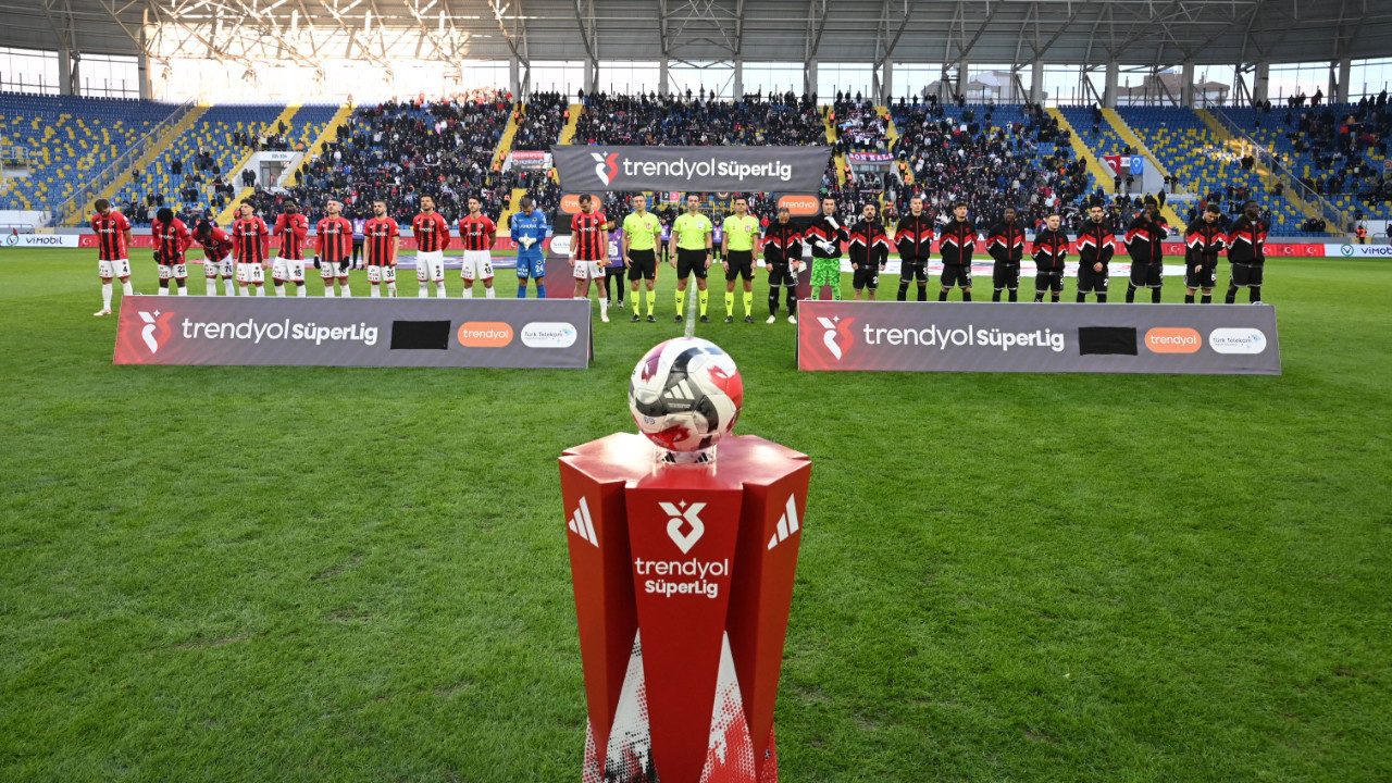 Süper Lig'de kritik değişiklik: Maç tarihleri öne alındı!