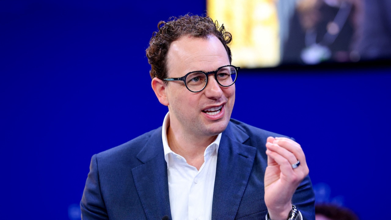 Ünlü CEO'dan "çip" uyarısı: Nükleer silah gibi