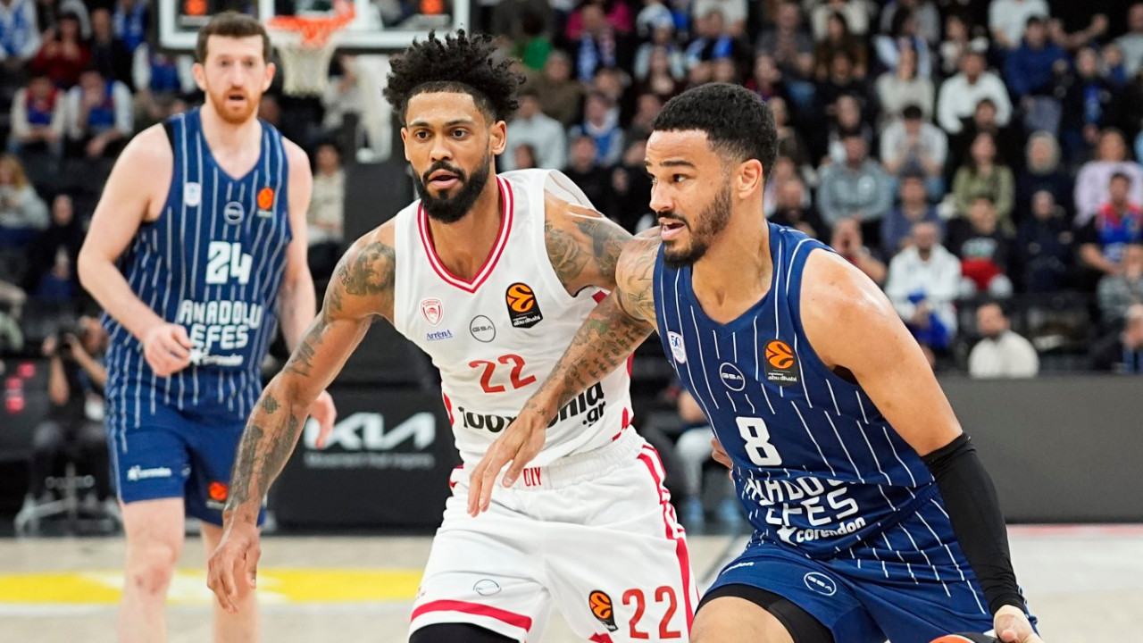 Anadolu Efes 8'de 0 çekti: Olympiakos'a da yenildiler