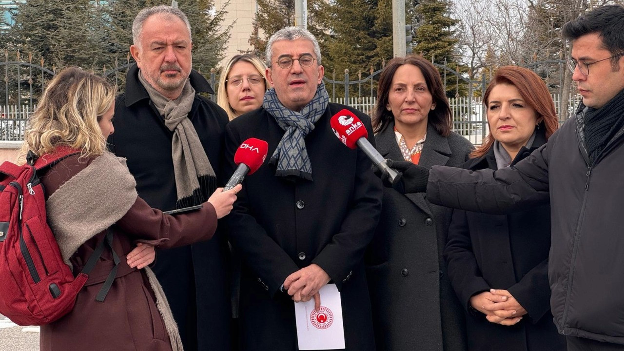 CHP'den 'Vakıflar Kanunu' için AYM başvurusu