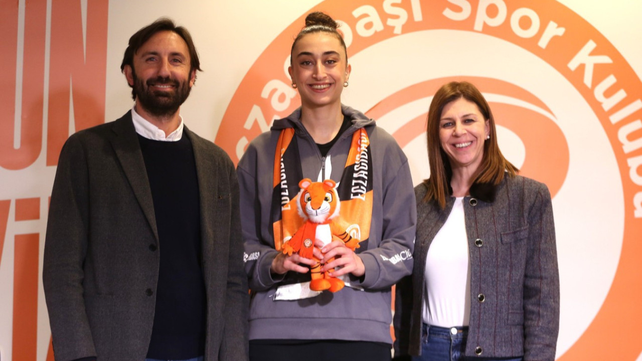 Eczacıbaşı Dynavit, Elif Şahin ile sözleşme uzattı