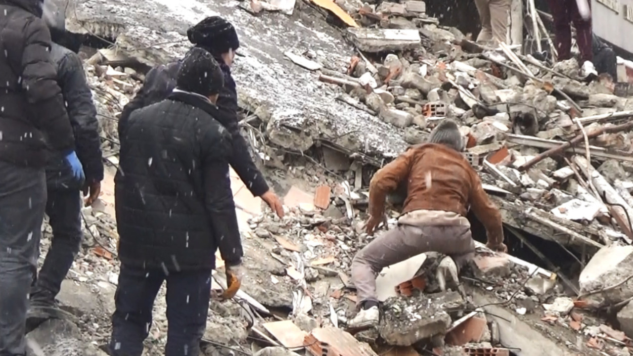 Ergün Apartmanı davasında karar: Belediye görevlileri de ceza aldı