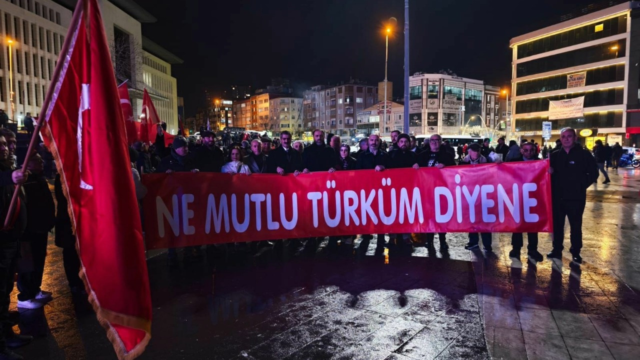 İYİ Parti'den 'bayrak yürüyüşü'