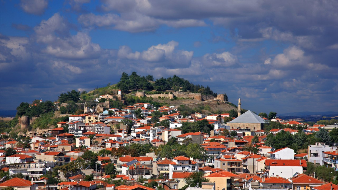 Türkiye sınırına taşınana 10 bin euro verilecek