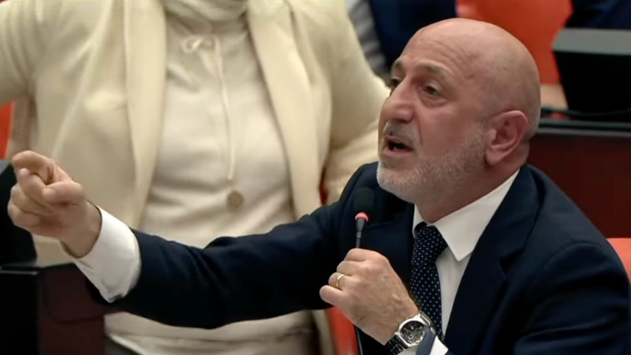 'Annem ameliyat olacak' dedi, isyan etti: AKP'li vekil çok ağır küfretti