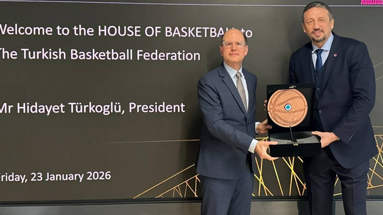 Hidayet Türkoğlu'ndan FIBA Genel Sekreteri'ne ziyaret