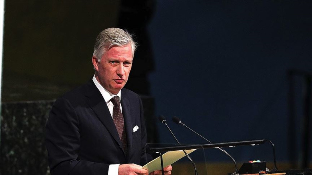 Belçika'da 'Kral görüntülü arıyor' alarmı