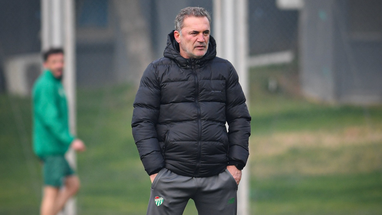 Bursaspor, teknik direktörü ile yollarını ayırdı