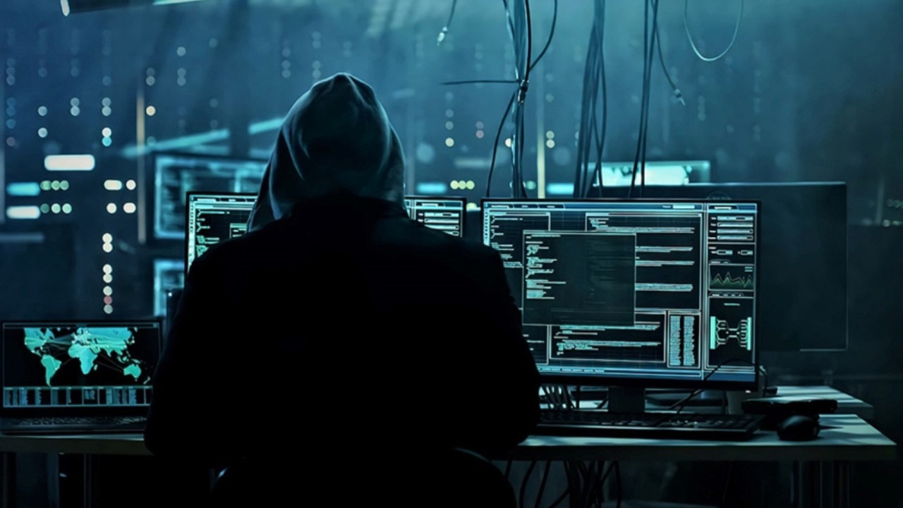 Gmail ve Instagram'da milyonlarca hesap sızdı