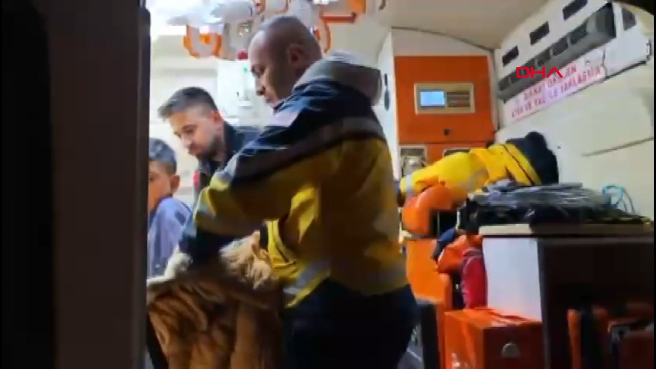 Kardan kapanan köyde soba kazası: Yaralı çocuk 6 saatte hastaneye ulaştırıldı