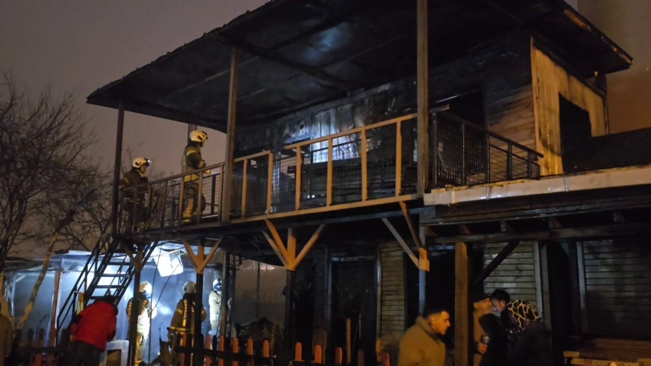 Sancaktepe'de korkutan yangın