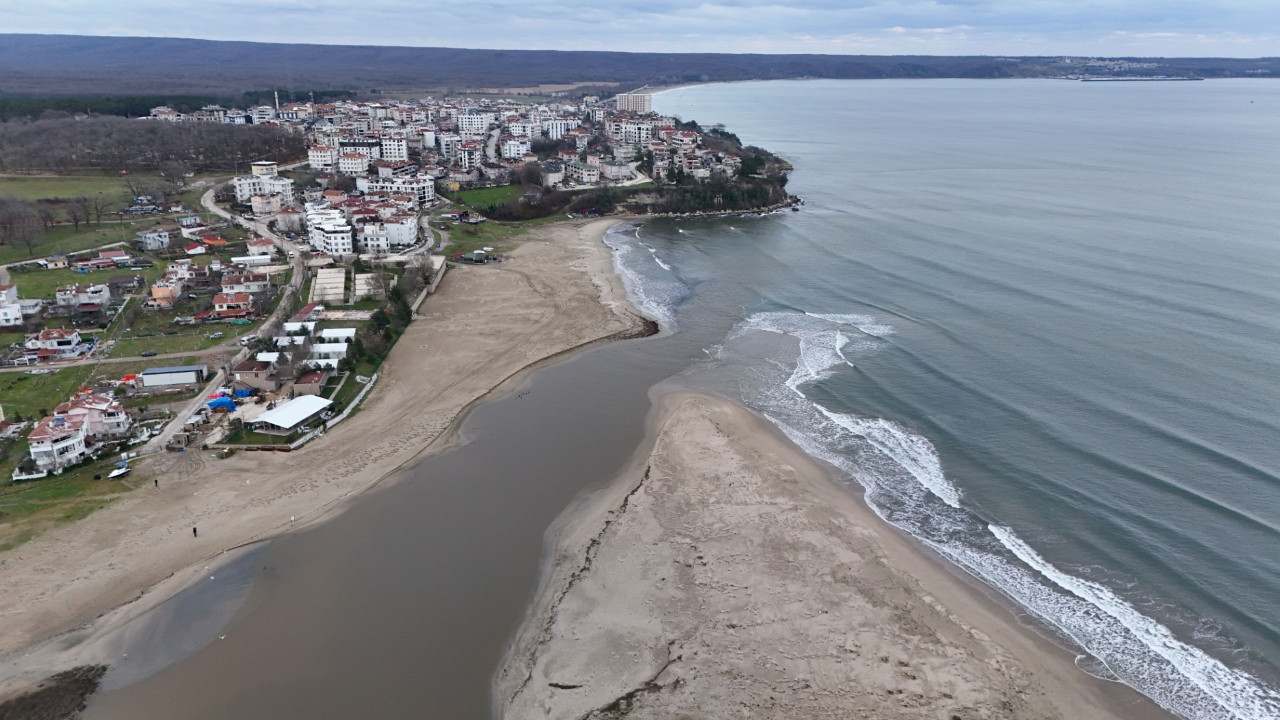 Yeniden denizle birleşti
