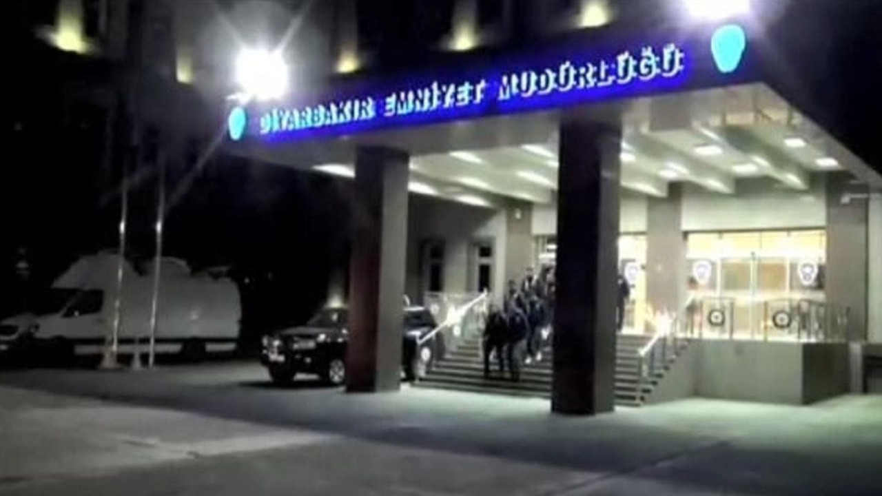 Diyarbakır saldırısında 13 gözaltı