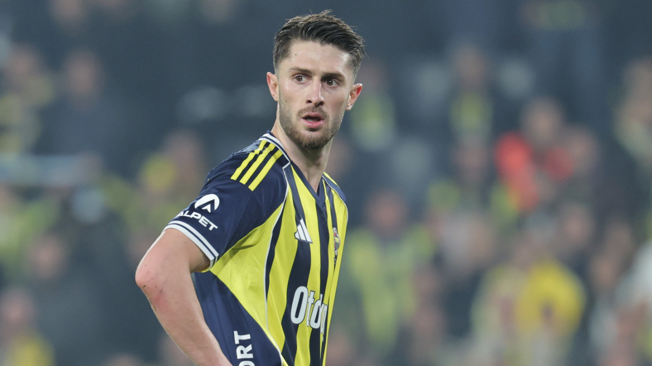 Fenerbahçe'de milli yıldız sakatlandı: 38. dakikada oyundan çıktı!