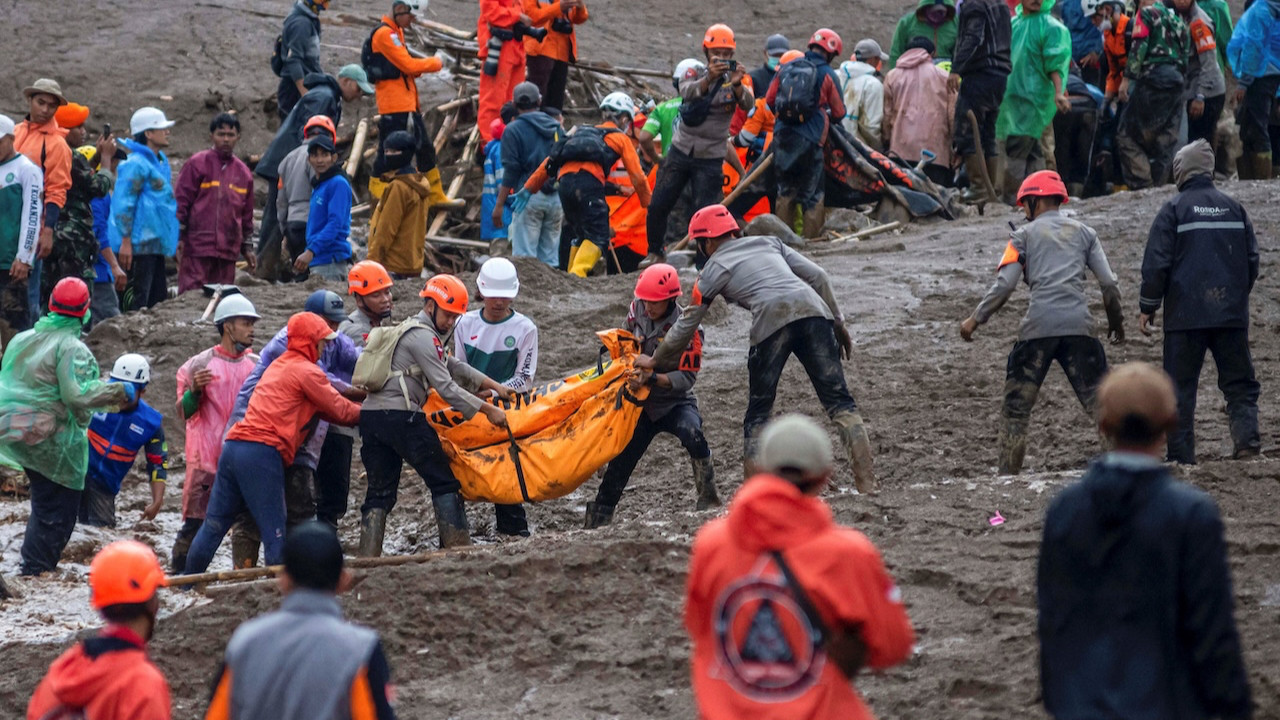 Heyelanda ölü sayısı artıyor