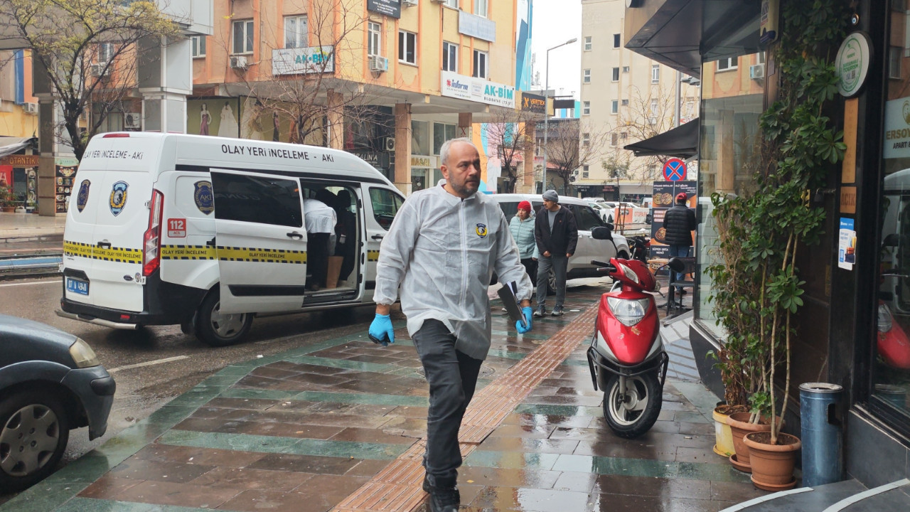 Otel odasında ölü bulundu