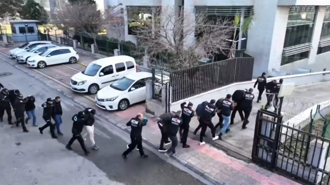 10 milyar TL'den fazla hesap hareketliliği vardı: Onlarca banka hesabına el konuldu