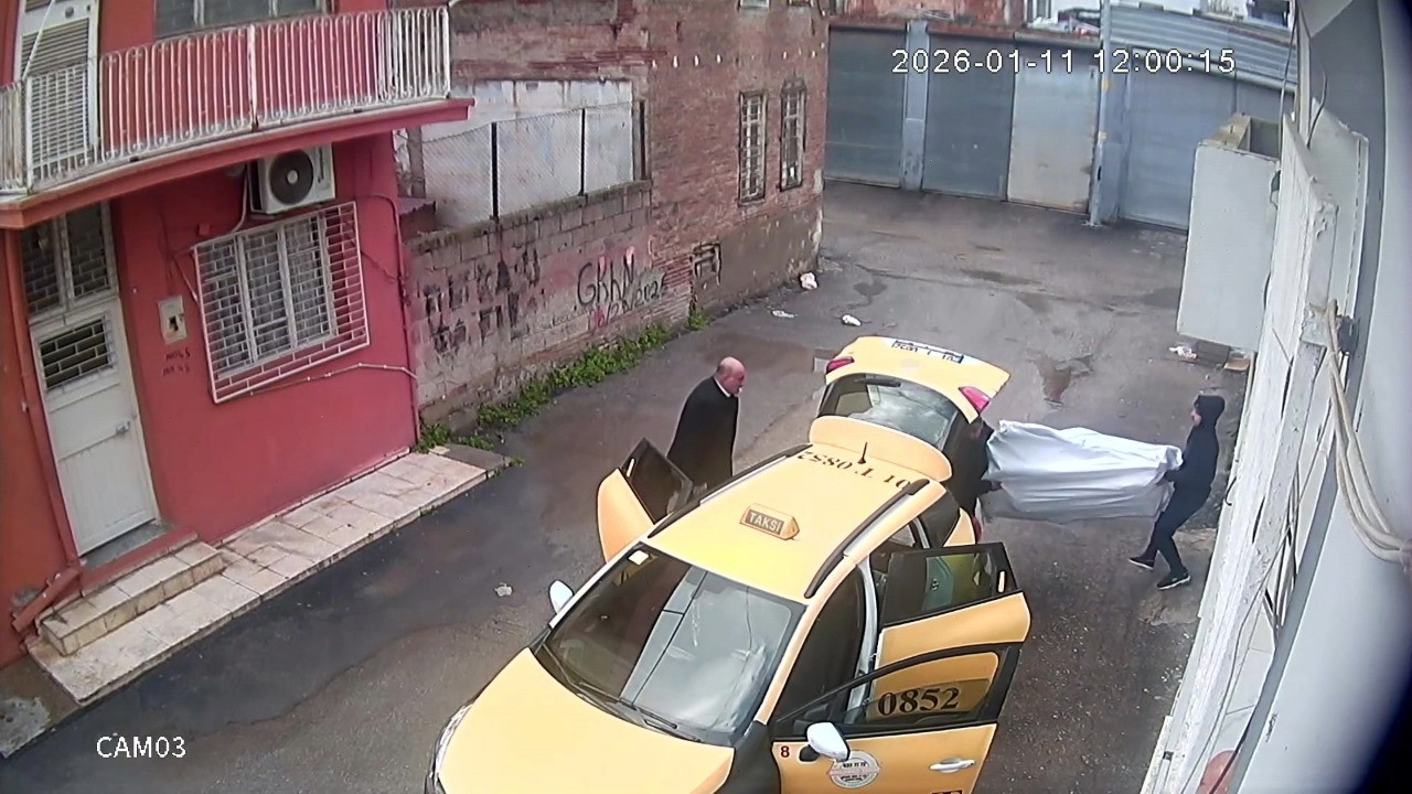 Kapı ve damdaki delikten 1 milyonluk bisiklet çalan 2 kardeş tutuklandı