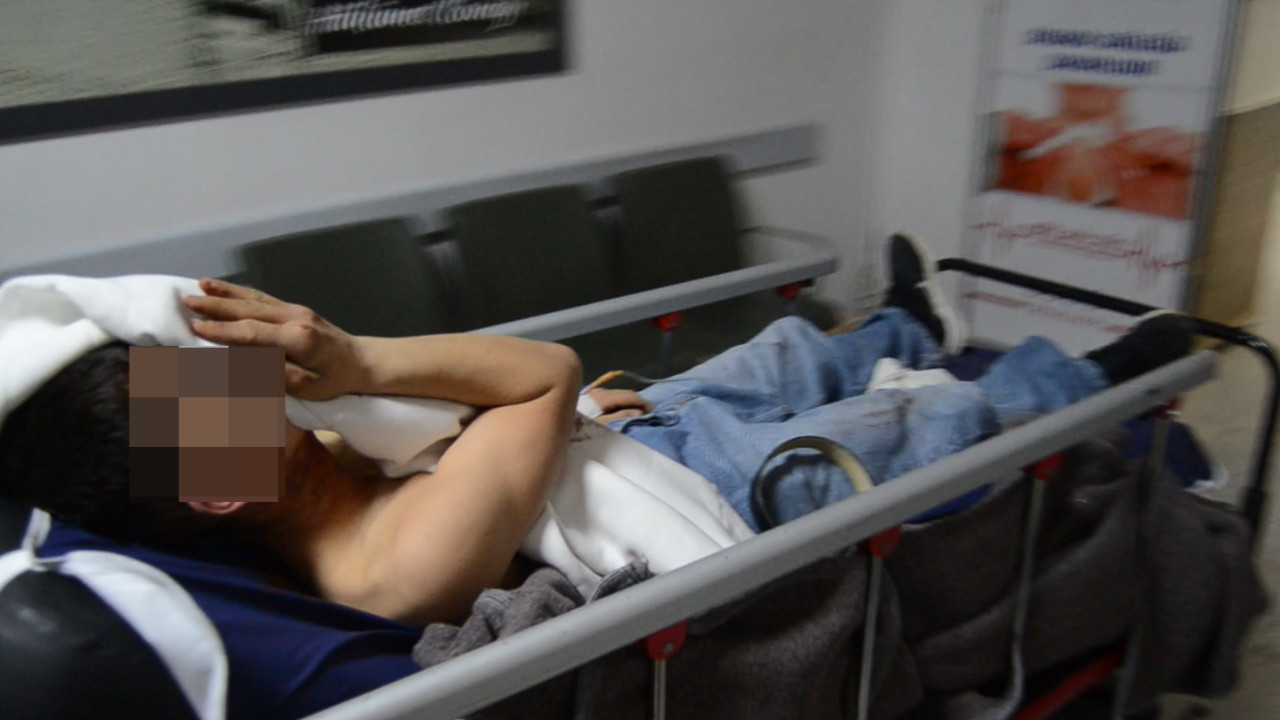 Sigara istedikleri çocuğu tüfekle başından vurdular