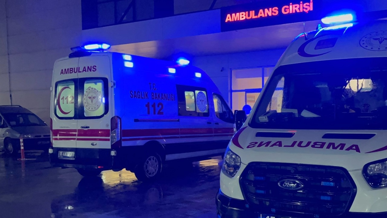 Bakımını yaptığı otobüsün altında kalan işçi, hayatını kaybetti