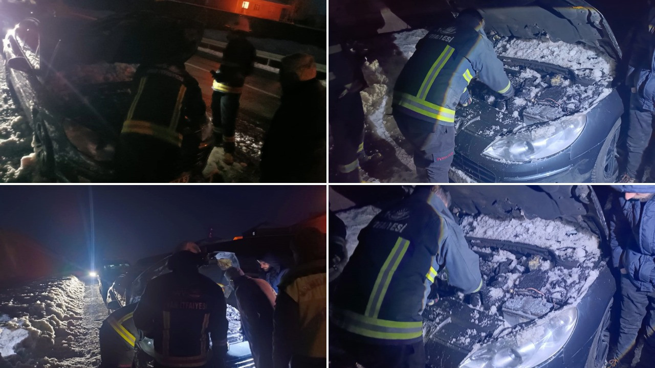 Seyir halindeyken yanan aracın motoruna karla müdahale