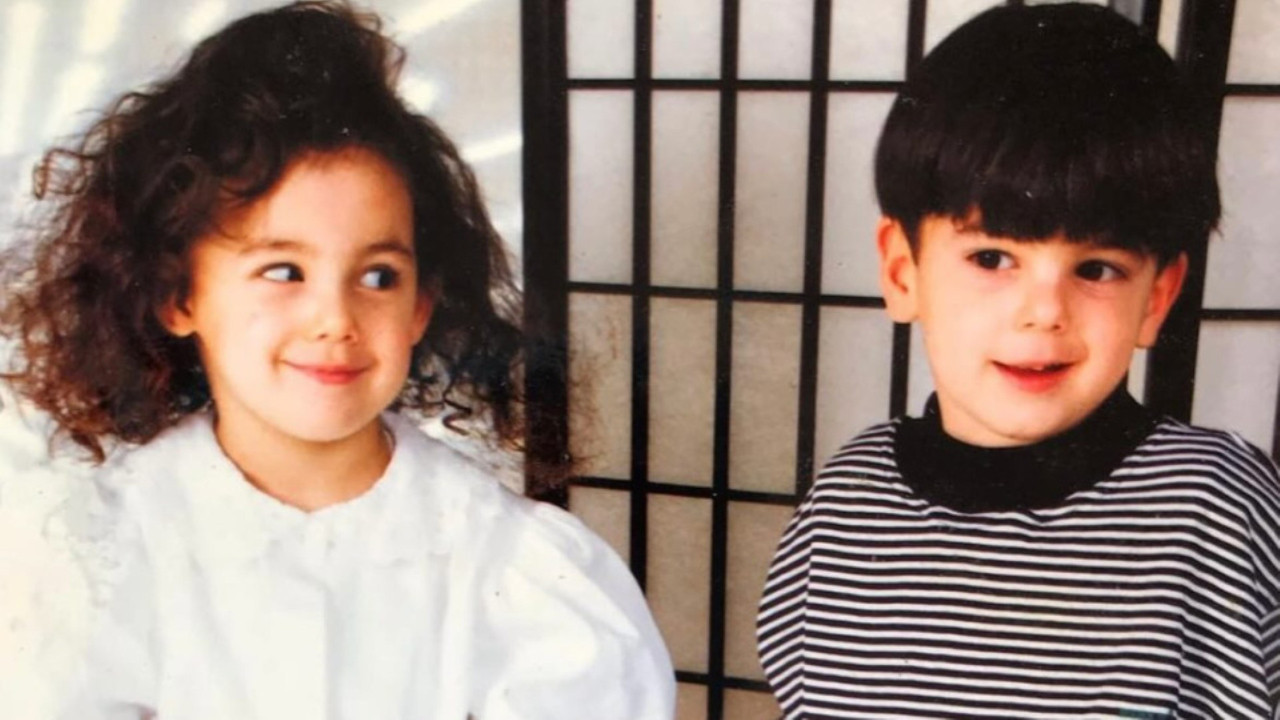 Ünlü oyuncu ikiz kardeşinin doğum gününü kutladı