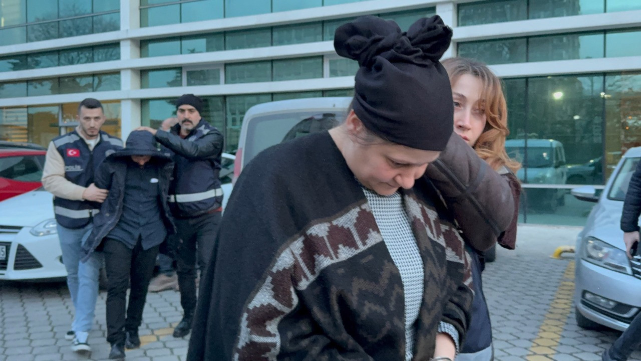 Yasak ilişki cinayetinde oğlu ve kocasıyla birlikte tutuklandı