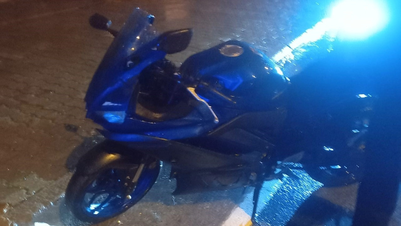 Devrilen motosikletin sürücüsü öldü