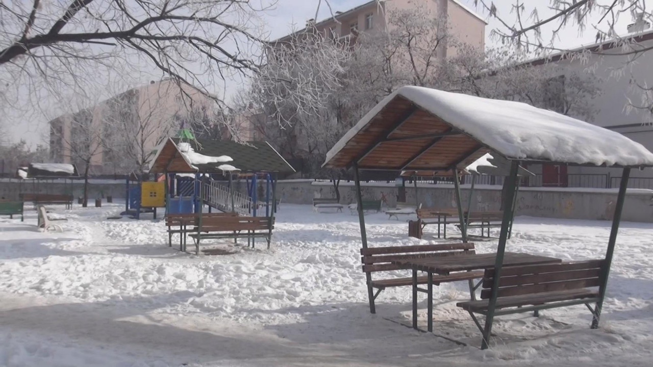 Kars’ta soğuk alarmı: Eksi 20 dereceyi gördü