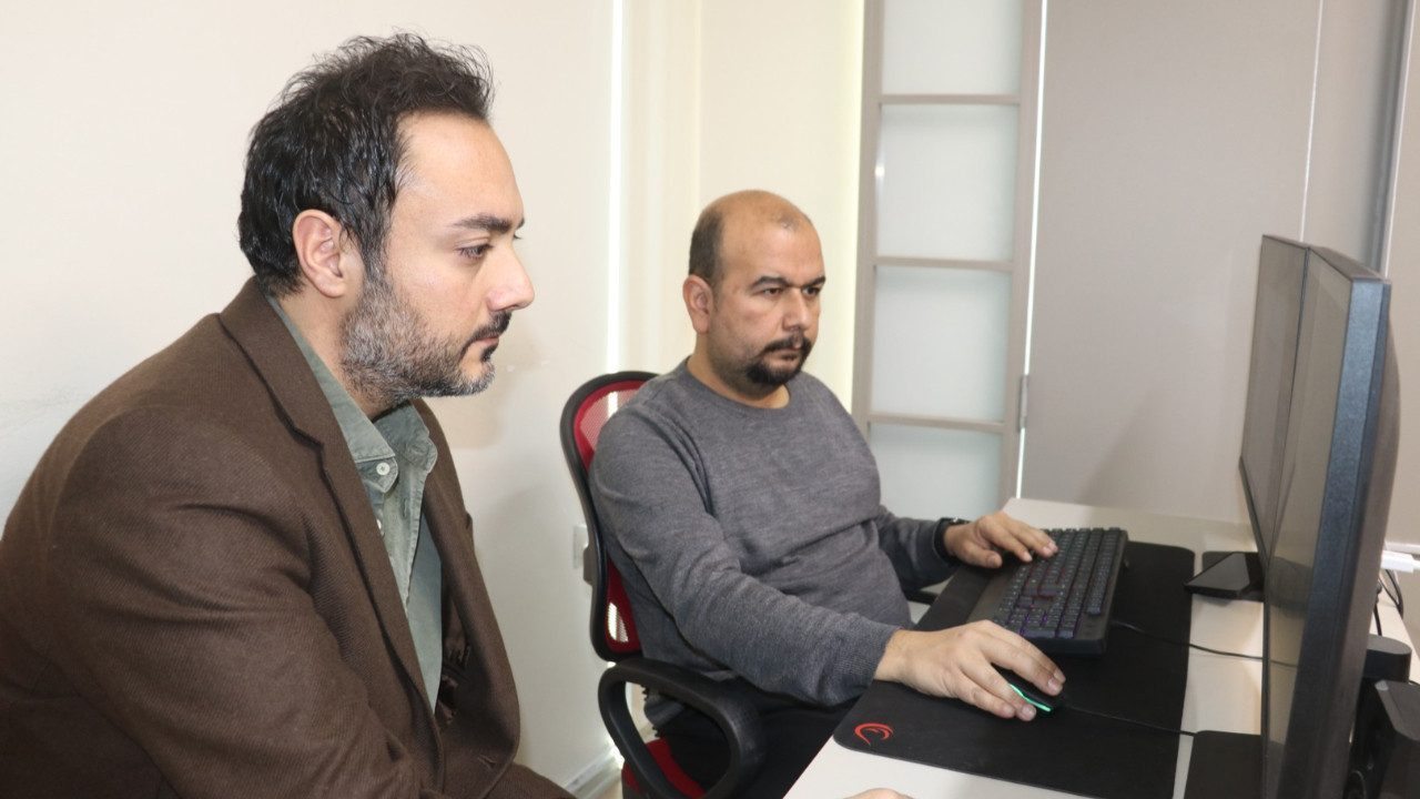 Mühendisliği bıraktı, sinemada ödüllü filmlere imza atıyor