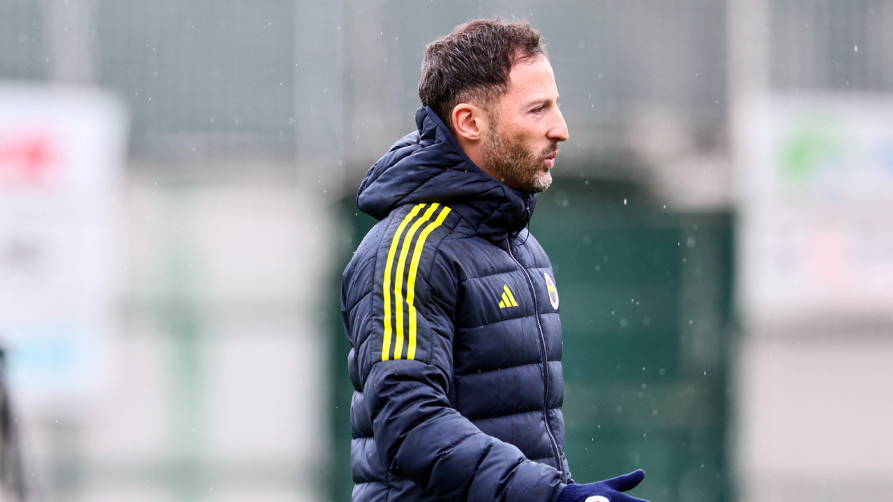 Tedesco, 'Oosterwolde sol bek oynamak istemiyor' iddiasına yanıt verdi