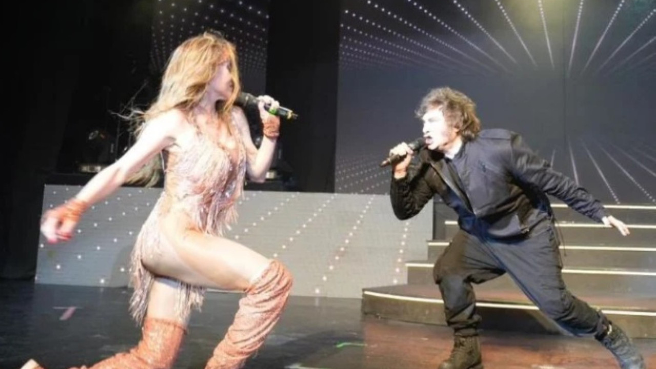 'Deli' başkanın eski sevgilisiyle sahne şovu olay oldu