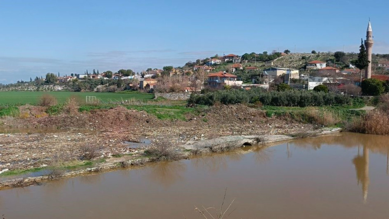 Kemal Sunal filmine ev sahipliği yapan tarihi köprü alarm veriyor