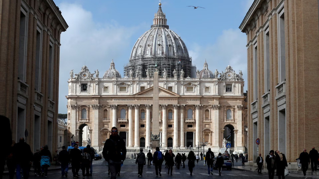 Vatikan, bistro açıyor