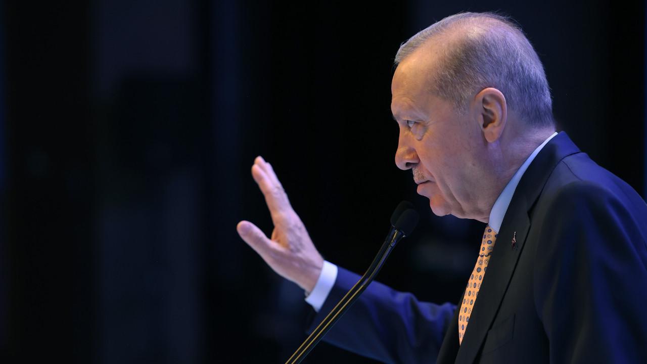 Erdoğan: Yolsuzluk yapmadıysanız bu telaş niye?