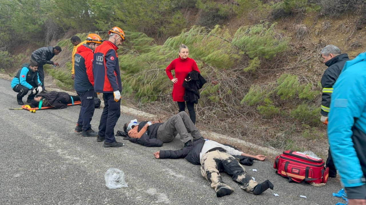 Keltepe yolunda kaza: 17 kişi yaralandı