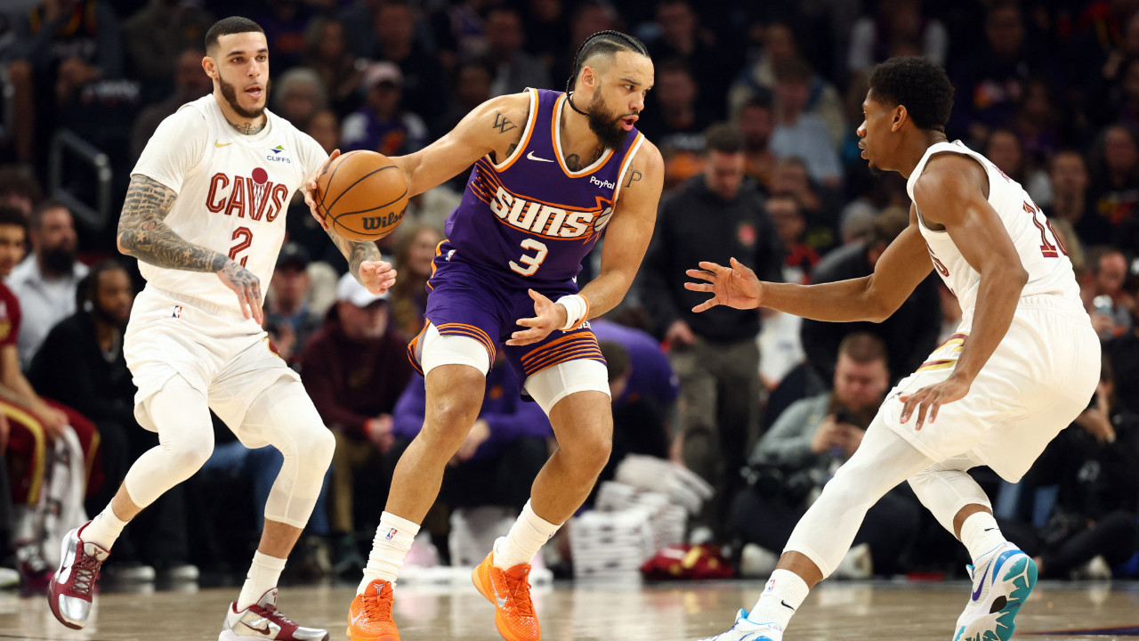 Suns’tan Cavaliers’a net galibiyet: Brooks ve üçlük yağmuru farkı getirdi
