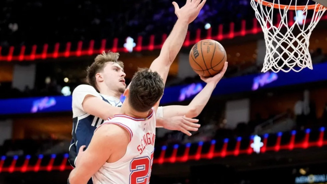 Alperen Şengün'den double-double: Houston, Dallas'ı evinde hakladı