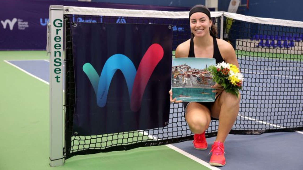 Ayla Aksu, Portekiz'de şampiyon