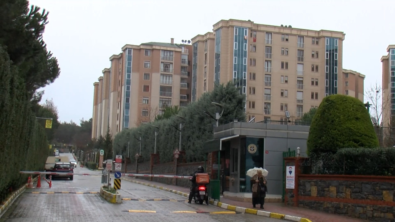 35 yaşındaki işçi iki asansör arasında sıkışıp öldü